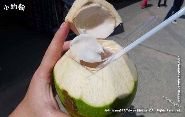 Coconut Damnoen Saduak Floating Market2.jpg