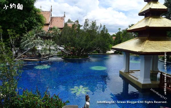 Dhara Dhevi Hotel pool Chiang Mai2.jpg