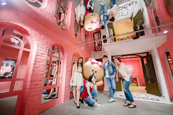 LINE Village Bangkok 1.jpg LINE Village Bangkok 1.jpg