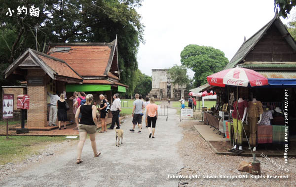 Wat Si Chum Sukhothai2.jpg