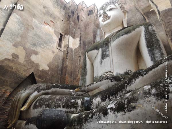 Phra Atchana Wat Si Chum Sukhothai1.jpg