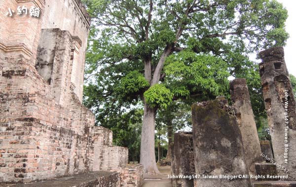 Wat Si Chum Sukhothai7.jpg