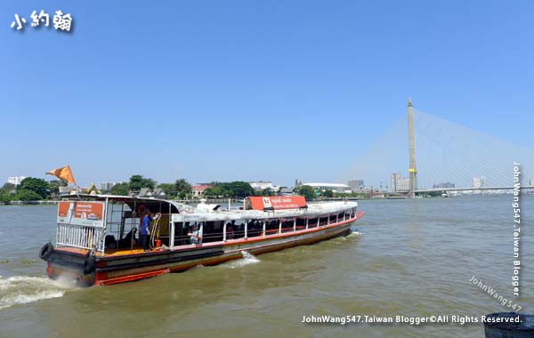 Chao Phraya River Express Boat orange flag2.jpg