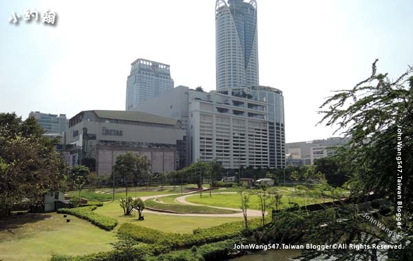 Pathumwananurak Park ISETAN CentralWorld.jpg