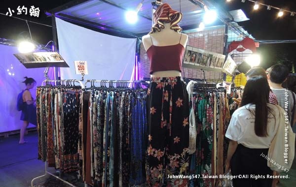 ARTBOX market at Samyan Bangkok21.jpg