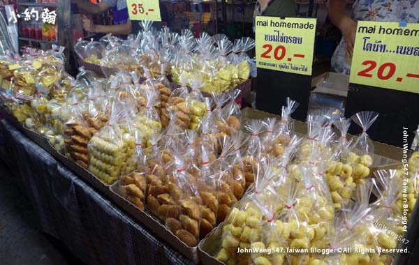 Bangsaen Walking Street food Night Market5.jpg
