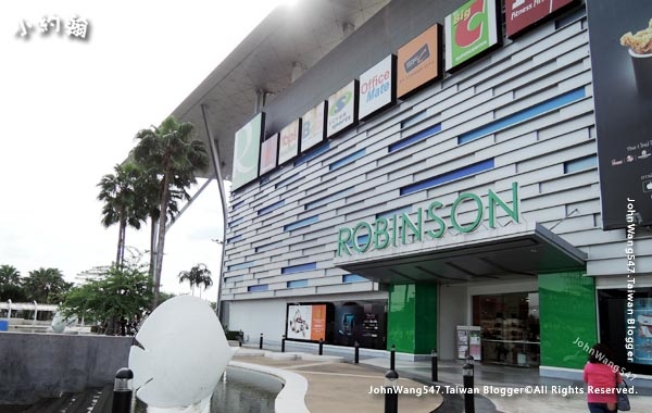 Robinson CentralPlaza Chonburi2.jpg