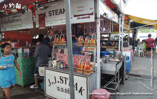 Chatuchak JJ Night Market Food street2