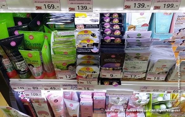 Win Cosmetics ChiangMai Shopping4.jpg