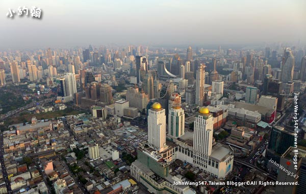 Baiyoke Sky Hotel 84 floor Bangkok view2.jpg