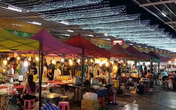 World Market Bangkok Night Market.jpg