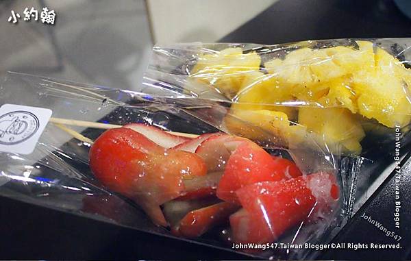 Terminal 21 Asok food court Fruits