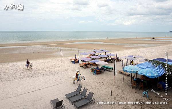 Hua Hin Beach Le Colonial Beach Club.jpg