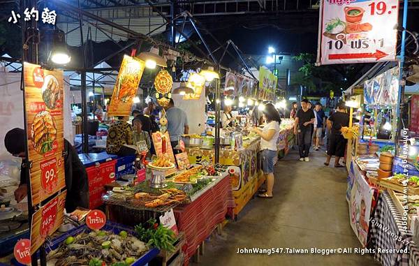 Kad Manee Market Chiang Mai10.jpg