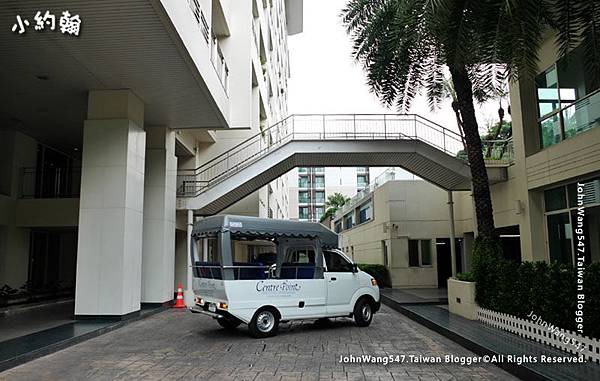 Centre Point Thong Lo Hotel Shuttle bus2.jpg