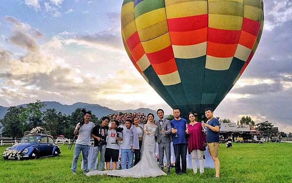 Wedding photo Chiangmai Hot Air Balloon.jpg