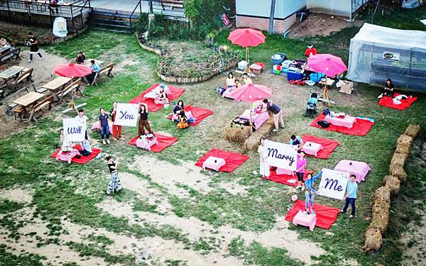 propose on Chiangmai Hot Air Balloon Ride.jpg