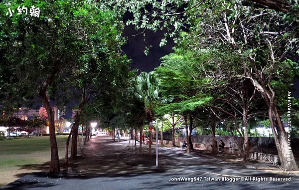 Park near Phuket Indy Market Limelight.jpg