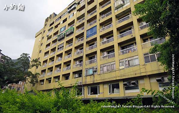 宜蘭礁溪平價飯店 礁溪香檳溫泉飯店便宜入住 可圈可點的老飯店 附設spa水療按摩池 小約翰就愛泰國自由行 痞客邦