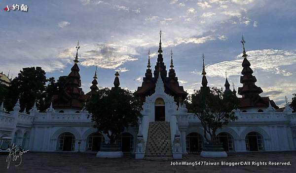 Dhara Dhevi Hotel Chiang Mai sunset.jpg