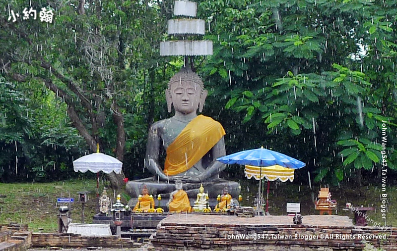 Wat That Kaow(Thatkhao)Chiang Mai5.jpg