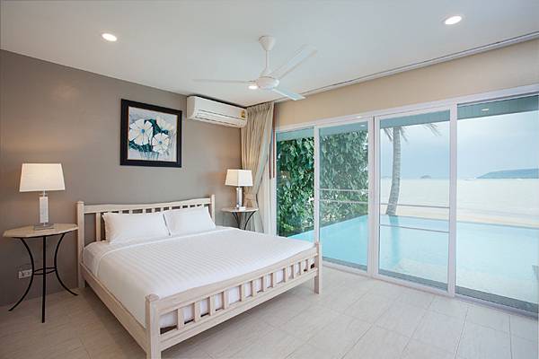 Fisherman Way Beach Villa Phuket 3-Bedroom Beachfront Pool Villa4.jpg