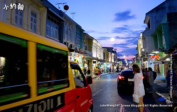 Phuket Walking Street2.jpg