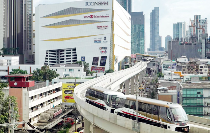 ICONSIAM BTS train.jpg