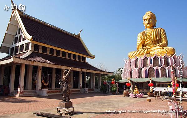 Wat Samphran泰國蟠龍寺金佛.jpg