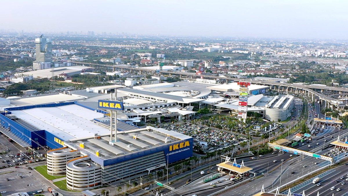 Megabangna Shopping Centre Bangkok Mall.jpg