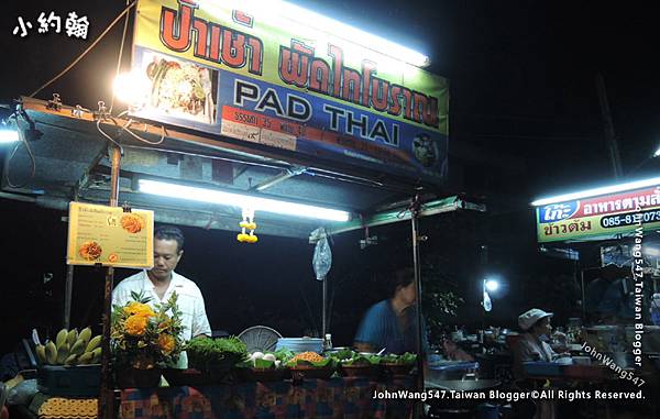 Ayutthaya Night Market Pad Thai.jpg