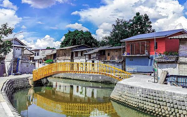 Mae Kha Rakaeng Bridge Chiang Mai 2.jpg