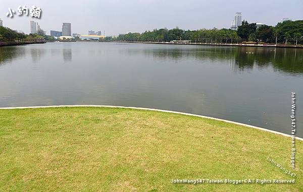 曼谷公園Benjakitti Park 班嘉奇蒂公園QSNCC.jpg