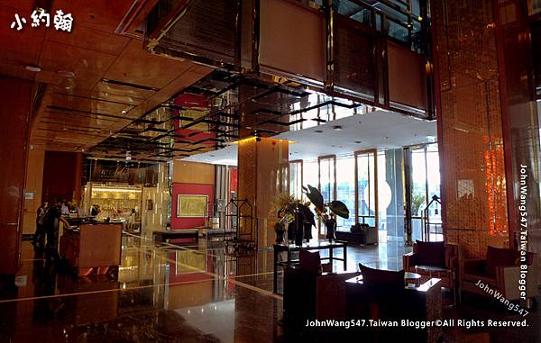 Renaissance Bangkok Ratchaprasong Hotel Lobby.jpg