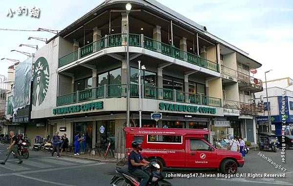 Starbucks Thapae Gate Boots Chiang Mai.jpg