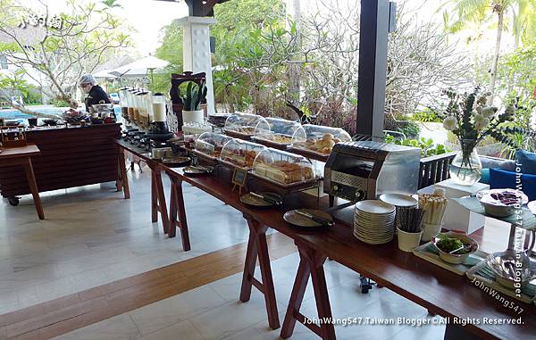 Sea Sand Sun Resort & Villas Breakfast2.jpg