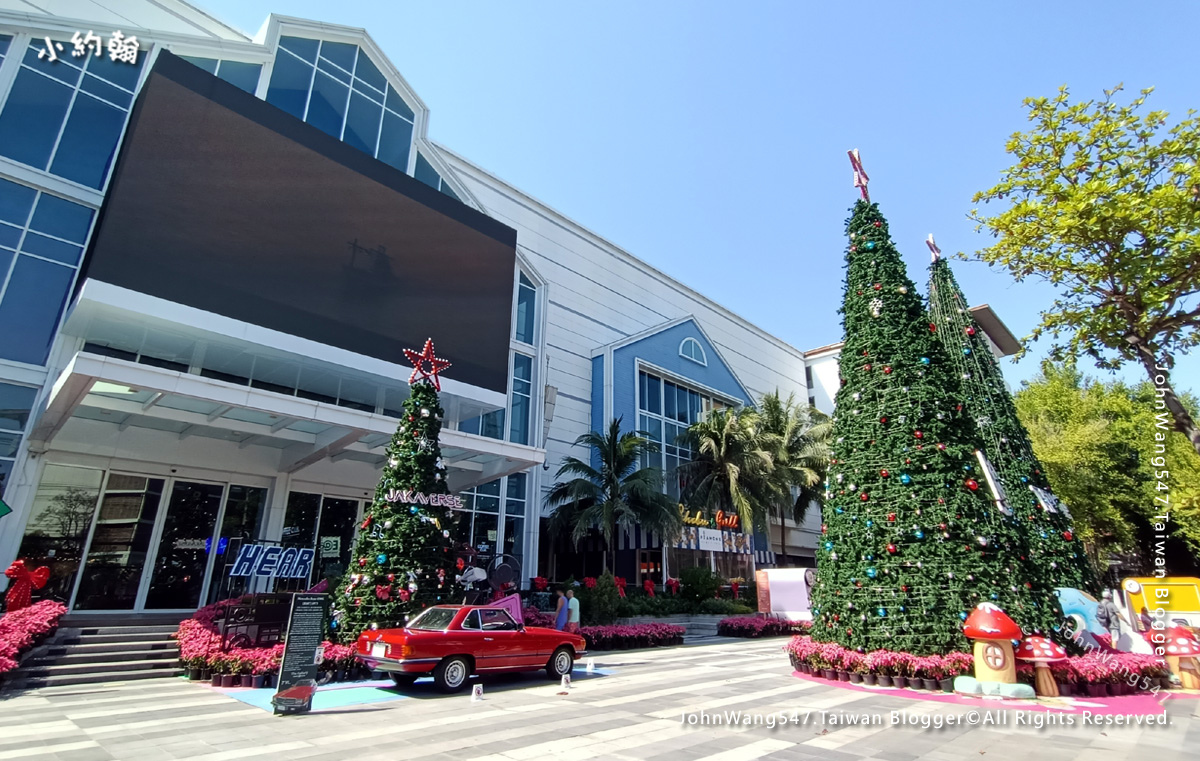 Bluport Hua Hin Resort Mall Christmas.jpg