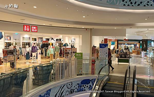 Bluport Hua Hin Resort Mall Uniqlo.jpg