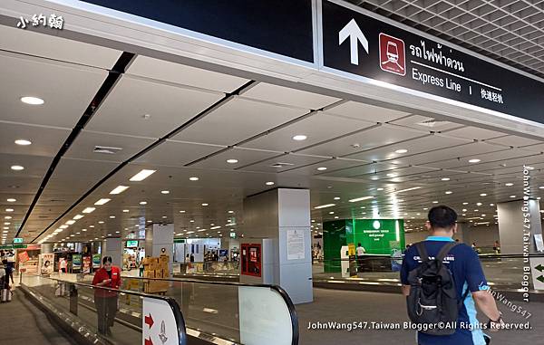 曼谷自由行四天三夜飛抵BKK機場-捷運快線.jpg