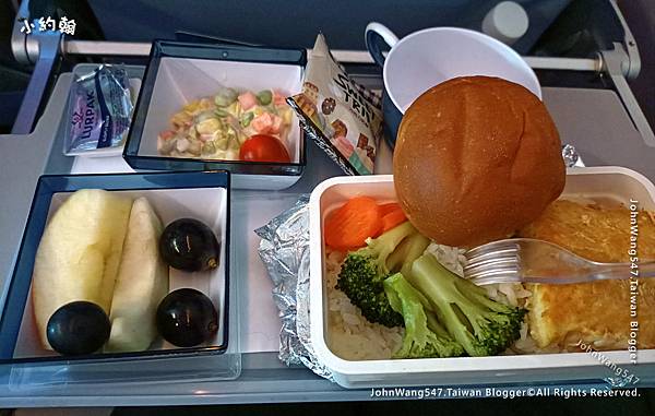 華航直飛清邁搭機-機上餐點.jpg 華航直飛清邁搭機-機上餐點.jpg