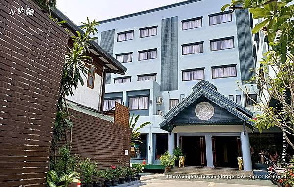 Thapaeplace Chiangmai Hotel清邁平價飯店1.jpg