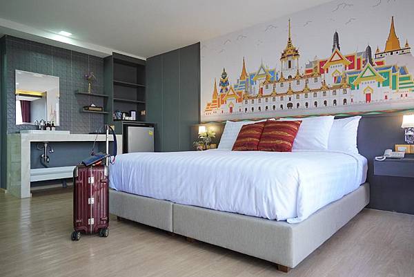 The Qube fifty Hotel Onnut Bangkok room8.jpg