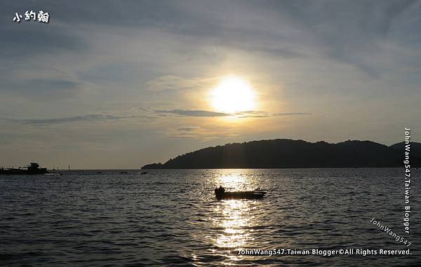 Marlin Statue(Todak Waterfront)Sunset Kota Kinabalu2.jpg