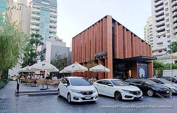 Makkha Spa Bangkok Sukhumvit 33 Bottomless cafe2.jpg