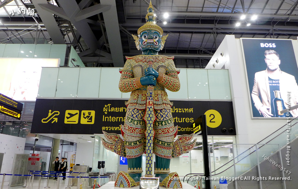 曼谷機場拉瑪堅守護神-Tosakanth or Ravana.jpg