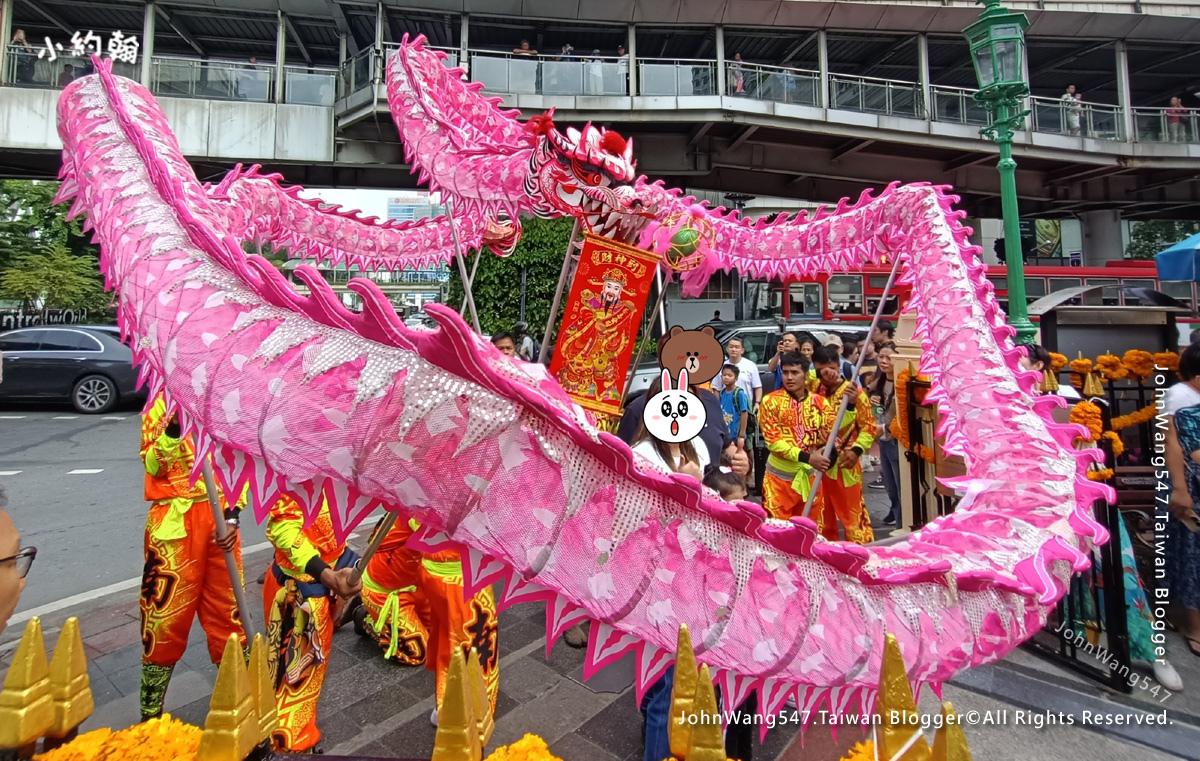 舞龍舞獅曼谷四面佛廣場(Erawan Shrine)還願謝神舞.jpg