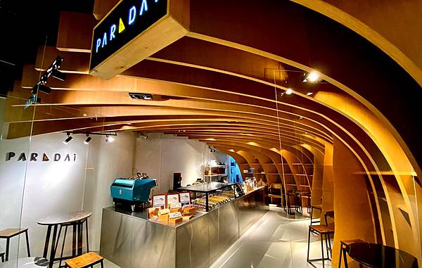 PARADAi Crafted Chcolate & Cafe BACC Bangkok2.jpg