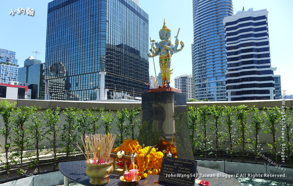 Jatulokabal四方保衛神Ratchaprasong Shrine.jpg