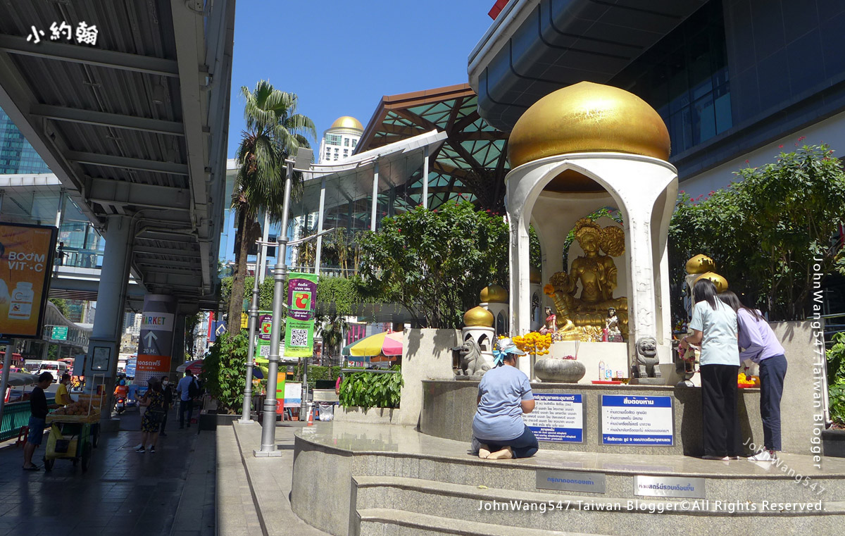 Umathevi長壽女神Big C Ratchaprasong Shrine2.jpg