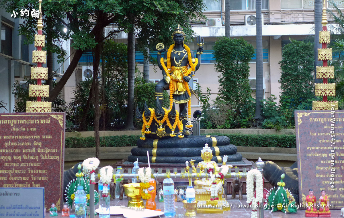 Vishnu(Lord Narayana)Siam Royal Thai Police2.jpg